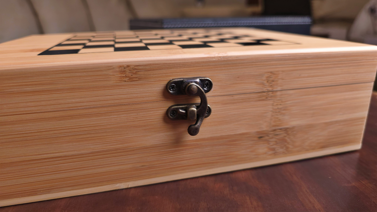 Chesswood Luxe Edition – Wine & Chess Set